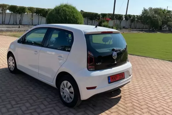 Volkswagen Up &pi;&rho;&omicron;&sigmaf; &epsilon;&nu;&omicron;&iota;&kappa;ί&alpha;&sigma;&eta; &sigma;&tau;&eta;&nu; &Epsilon;&pi;&iota;&sigma;&kappa;&omicron;&pi;ή