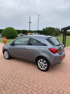 Opel Corsa &pi;&rho;&omicron;&sigmaf; &epsilon;&nu;&omicron;&iota;&kappa;ί&alpha;&sigma;&eta; &sigma;&tau;&eta;&nu; &Epsilon;&pi;&iota;&sigma;&kappa;&omicron;&pi;ή