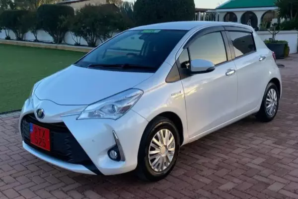 Toyota Vitz &pi;&rho;&omicron;&sigmaf; &epsilon;&nu;&omicron;&iota;&kappa;ί&alpha;&sigma;&eta; &sigma;&tau;&eta;&nu; &Epsilon;&lambda;&lambda;ά&delta;&alpha;