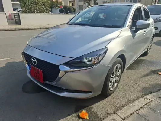 Mazda 2 &pi;&rho;&omicron;&sigmaf; &epsilon;&nu;&omicron;&iota;&kappa;ί&alpha;&sigma;&eta; &sigma;&tau;&eta;&nu; &Epsilon;&pi;&iota;&sigma;&kappa;&omicron;&pi;ή