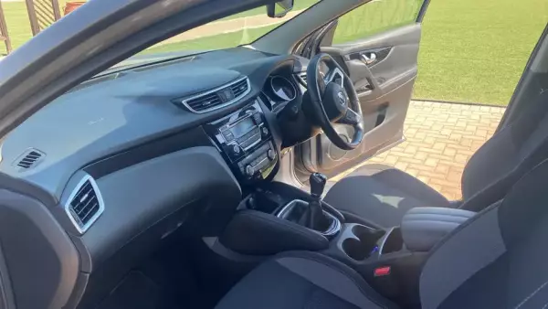 Nissan Qashqai &pi;&rho;&omicron;&sigmaf; &epsilon;&nu;&omicron;&iota;&kappa;ί&alpha;&sigma;&eta; &sigma;&tau;&eta;&nu; &Epsilon;&pi;&iota;&sigma;&kappa;&omicron;&pi;ή