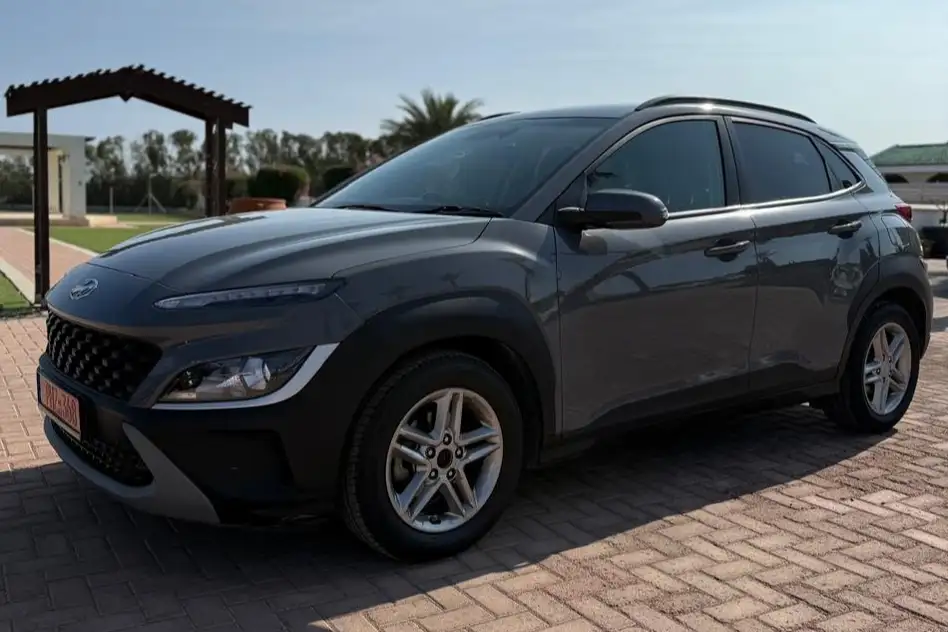 Hyundai Kona &pi;&rho;&omicron;&sigmaf; &epsilon;&nu;&omicron;&iota;&kappa;ί&alpha;&sigma;&eta; &sigma;&tau;&eta;&nu; &Epsilon;&lambda;&lambda;ά&delta;&alpha;