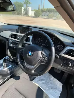 BMW 318d &pi;&rho;&omicron;&sigmaf; &epsilon;&nu;&omicron;&iota;&kappa;ί&alpha;&sigma;&eta; &sigma;&tau;&eta;&nu; &Epsilon;&lambda;&lambda;ά&delta;&alpha;