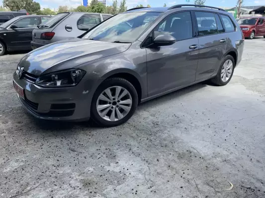 Volkswagen Golf &pi;&rho;&omicron;&sigmaf; &epsilon;&nu;&omicron;&iota;&kappa;ί&alpha;&sigma;&eta; &sigma;&tau;&eta;&nu; &Epsilon;&pi;&iota;&sigma;&kappa;&omicron;&pi;ή