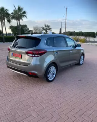 KIA Carens for rent in Episkopi