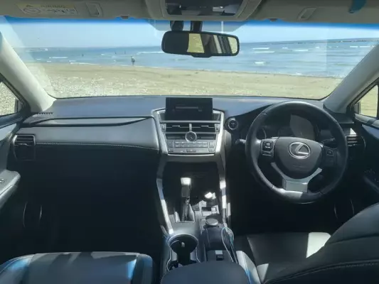 Lexus NX 300 &pi;&rho;&omicron;&sigmaf; &epsilon;&nu;&omicron;&iota;&kappa;ί&alpha;&sigma;&eta; &sigma;&tau;&eta;&nu; &Epsilon;&lambda;&lambda;ά&delta;&alpha;