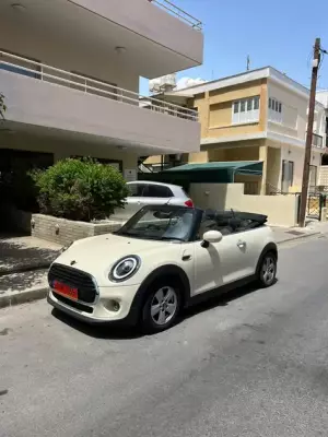 Mini Cooper &pi;&rho;&omicron;&sigmaf; &epsilon;&nu;&omicron;&iota;&kappa;ί&alpha;&sigma;&eta; &sigma;&tau;&eta;&nu; &Epsilon;&lambda;&lambda;ά&delta;&alpha;