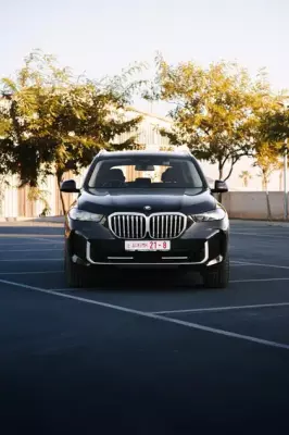 BMW X5 &pi;&rho;&omicron;&sigmaf; &epsilon;&nu;&omicron;&iota;&kappa;ί&alpha;&sigma;&eta; &sigma;&tau;&eta;&nu; &Epsilon;&lambda;&lambda;ά&delta;&alpha;