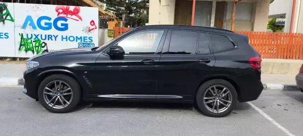 BMW X3 &pi;&rho;&omicron;&sigmaf; &epsilon;&nu;&omicron;&iota;&kappa;ί&alpha;&sigma;&eta; &sigma;&tau;&eta;&nu; &Epsilon;&lambda;&lambda;ά&delta;&alpha;
