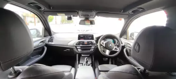 BMW X3 &pi;&rho;&omicron;&sigmaf; &epsilon;&nu;&omicron;&iota;&kappa;ί&alpha;&sigma;&eta; &sigma;&tau;&eta;&nu; &Epsilon;&lambda;&lambda;ά&delta;&alpha;