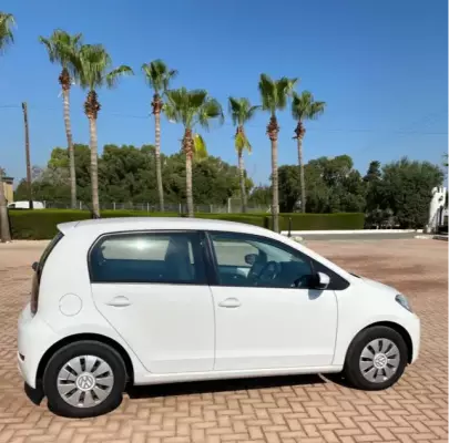 Volkswagen Up &pi;&rho;&omicron;&sigmaf; &epsilon;&nu;&omicron;&iota;&kappa;ί&alpha;&sigma;&eta; &sigma;&tau;&eta;&nu; &Epsilon;&pi;&iota;&sigma;&kappa;&omicron;&pi;ή