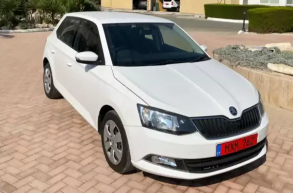 Skoda Fabia &pi;&rho;&omicron;&sigmaf; &epsilon;&nu;&omicron;&iota;&kappa;ί&alpha;&sigma;&eta; &sigma;&tau;&eta;&nu; &Epsilon;&pi;&iota;&sigma;&kappa;&omicron;&pi;ή