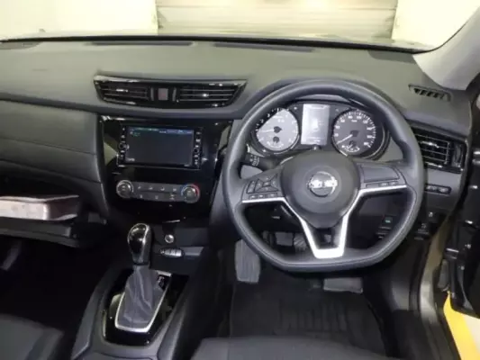 Nissan X-Trail &pi;&rho;&omicron;&sigmaf; &epsilon;&nu;&omicron;&iota;&kappa;ί&alpha;&sigma;&eta; &sigma;&tau;&eta;&nu; &Epsilon;&lambda;&lambda;ά&delta;&alpha;