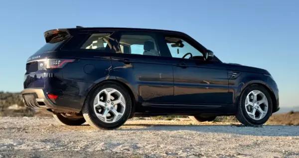 Range Rover Sport &pi;&rho;&omicron;&sigmaf; &epsilon;&nu;&omicron;&iota;&kappa;ί&alpha;&sigma;&eta; &sigma;&tau;&eta;&nu; &Epsilon;&lambda;&lambda;ά&delta;&alpha;