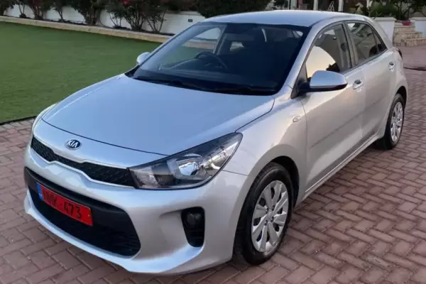 KIA Rio &pi;&rho;&omicron;&sigmaf; &epsilon;&nu;&omicron;&iota;&kappa;ί&alpha;&sigma;&eta; &sigma;&tau;&eta;&nu; &Epsilon;&lambda;&lambda;ά&delta;&alpha;