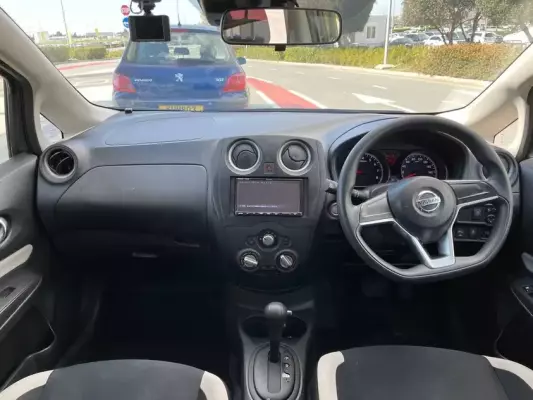 Nissan Note &pi;&rho;&omicron;&sigmaf; &epsilon;&nu;&omicron;&iota;&kappa;ί&alpha;&sigma;&eta; &sigma;&tau;&eta;&nu; &Epsilon;&pi;&iota;&sigma;&kappa;&omicron;&pi;ή