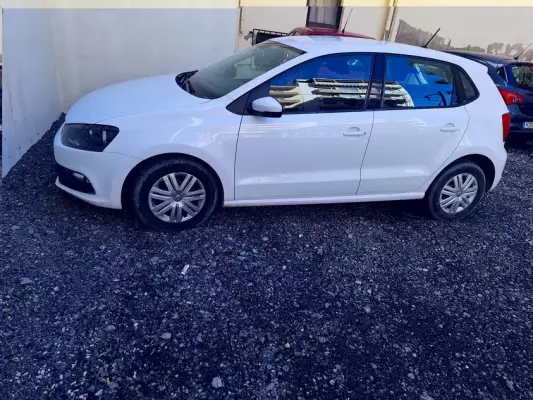 Volkswagen Polo &pi;&rho;&omicron;&sigmaf; &epsilon;&nu;&omicron;&iota;&kappa;ί&alpha;&sigma;&eta; &sigma;&tau;&eta;&nu; &Epsilon;&lambda;&lambda;ά&delta;&alpha;