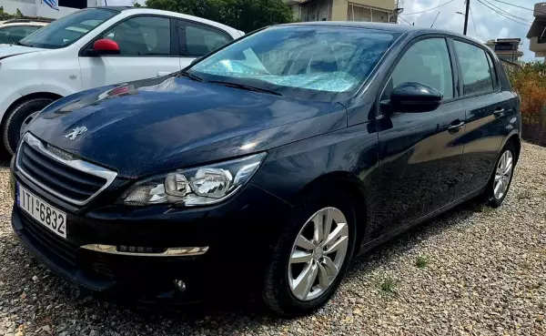 Peugeot 308 &pi;&rho;&omicron;&sigmaf; &epsilon;&nu;&omicron;&iota;&kappa;ί&alpha;&sigma;&eta; &sigma;&tau;&omicron; &Eta;&rho;ά&kappa;&lambda;&epsilon;&iota;&omicron;