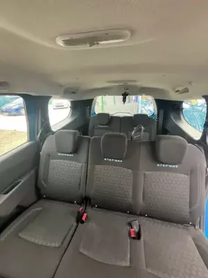 Dacia Lodgy Stepway &pi;&rho;&omicron;&sigmaf; &epsilon;&nu;&omicron;&iota;&kappa;ί&alpha;&sigma;&eta; &sigma;&tau;&eta;&nu; &Epsilon;&lambda;&lambda;ά&delta;&alpha;