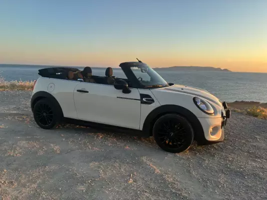 Mini Cooper &pi;&rho;&omicron;&sigmaf; &epsilon;&nu;&omicron;&iota;&kappa;ί&alpha;&sigma;&eta; &sigma;&tau;&omicron; &Kappa;&omicron;&kappa;&kappa;ί&nu;&eta; &Chi;ά&nu;&iota;