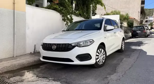 Fiat Tipo &pi;&rho;&omicron;&sigmaf; &epsilon;&nu;&omicron;&iota;&kappa;ί&alpha;&sigma;&eta; &sigma;&tau;&eta;&nu; &Epsilon;&lambda;&lambda;ά&delta;&alpha;