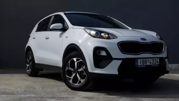 KIA Sportage &pi;&rho;&omicron;&sigmaf; &epsilon;&nu;&omicron;&iota;&kappa;ί&alpha;&sigma;&eta; &sigma;&tau;&eta;&nu; &Epsilon;&lambda;&lambda;ά&delta;&alpha;