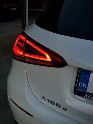 Mercedes A180 &pi;&rho;&omicron;&sigmaf; &epsilon;&nu;&omicron;&iota;&kappa;ί&alpha;&sigma;&eta; &sigma;&tau;&eta;&nu; &Alpha;&theta;ή&nu;&alpha;