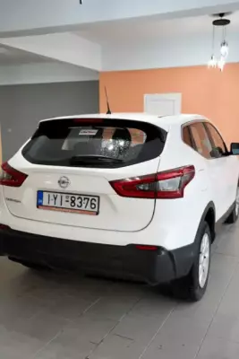 Nissan Qashqai &pi;&rho;&omicron;&sigmaf; &epsilon;&nu;&omicron;&iota;&kappa;ί&alpha;&sigma;&eta; &sigma;&tau;&eta; &Kappa;&alpha;&tau;&epsilon;&rho;ί&nu;&eta;