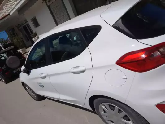 Ford Fiesta &pi;&rho;&omicron;&sigmaf; &epsilon;&nu;&omicron;&iota;&kappa;ί&alpha;&sigma;&eta; &sigma;&tau;&omicron; &Alpha;&rho;&gamma;ά&sigma;&iota;