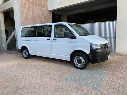 Volkswagen Transporter &pi;&rho;&omicron;&sigmaf; &epsilon;&nu;&omicron;&iota;&kappa;ί&alpha;&sigma;&eta; &sigma;&tau;&omicron; &Kappa;&omicron;&kappa;&kappa;ί&nu;&eta; &Chi;ά&nu;&iota;