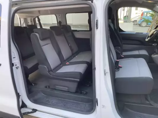 Peugeot Traveller &pi;&rho;&omicron;&sigmaf; &epsilon;&nu;&omicron;&iota;&kappa;ί&alpha;&sigma;&eta; &sigma;&tau;&eta; &Chi;&epsilon;&rho;&sigma;ό&nu;&eta;&sigma;&omicron;