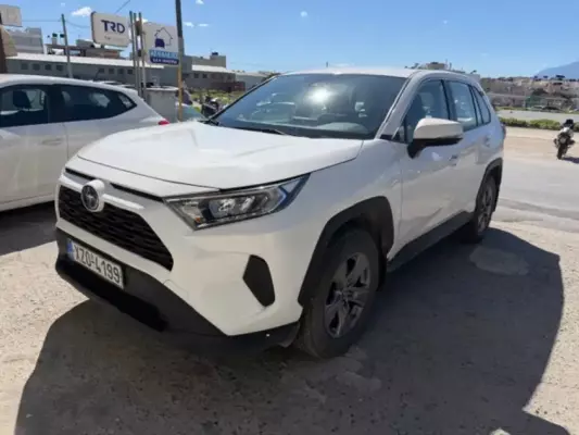 Toyota RAV4 &pi;&rho;&omicron;&sigmaf; &epsilon;&nu;&omicron;&iota;&kappa;ί&alpha;&sigma;&eta; &sigma;&tau;&omicron; &Eta;&rho;ά&kappa;&lambda;&epsilon;&iota;&omicron;
