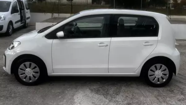 Volkswagen Up &pi;&rho;&omicron;&sigmaf; &epsilon;&nu;&omicron;&iota;&kappa;ί&alpha;&sigma;&eta; &sigma;&tau;&omicron;&nu; Ά&gamma;&iota;&omicron; &Nu;&iota;&kappa;ό&lambda;&alpha;&omicron; (&Zeta;&alpha;&kappa;ύ&nu;&theta;&omicron;&upsilon;)
