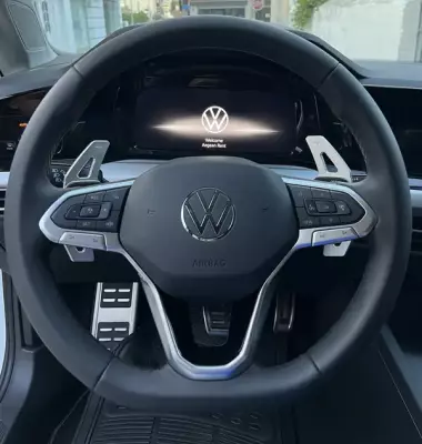 Volkswagen Golf &pi;&rho;&omicron;&sigmaf; &epsilon;&nu;&omicron;&iota;&kappa;ί&alpha;&sigma;&eta; &sigma;&tau;&eta;&nu; &Alpha;&theta;ή&nu;&alpha;