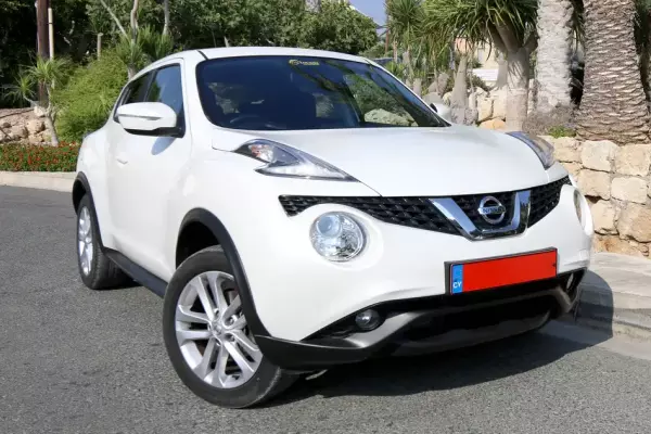 Nissan Juke &pi;&rho;&omicron;&sigmaf; &epsilon;&nu;&omicron;&iota;&kappa;ί&alpha;&sigma;&eta; &sigma;&tau;&eta;&nu; &Epsilon;&lambda;&lambda;ά&delta;&alpha;