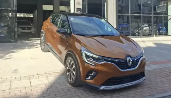 Renault Captur &pi;&rho;&omicron;&sigmaf; &epsilon;&nu;&omicron;&iota;&kappa;ί&alpha;&sigma;&eta; &sigma;&tau;&omicron; &Phi;ό&delta;&epsilon;&lambda;&epsilon;