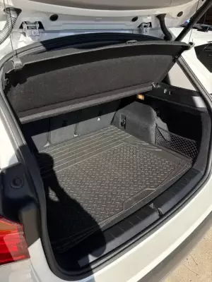 BMW X1 &pi;&rho;&omicron;&sigmaf; &epsilon;&nu;&omicron;&iota;&kappa;ί&alpha;&sigma;&eta; &sigma;&tau;&eta; &Gamma;&lambda;&upsilon;&phi;ά&delta;&alpha;