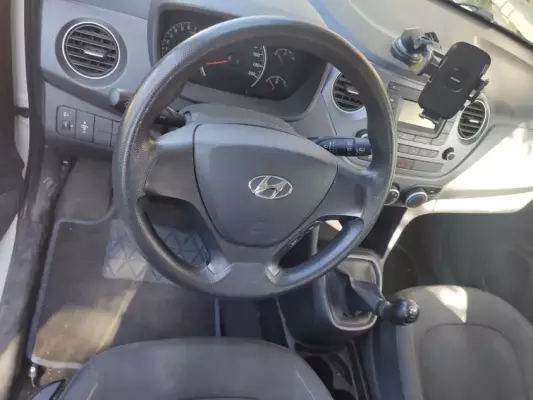 Hyundai i10 &pi;&rho;&omicron;&sigmaf; &epsilon;&nu;&omicron;&iota;&kappa;ί&alpha;&sigma;&eta; &sigma;&tau;&omicron;&nu; Ά&gamma;&iota;&omicron; &Nu;&iota;&kappa;ό&lambda;&alpha;&omicron; (&Zeta;&alpha;&kappa;ύ&nu;&theta;&omicron;&upsilon;)