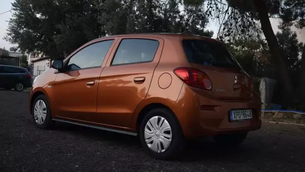 Mitsubishi SpaceStar &pi;&rho;&omicron;&sigmaf; &epsilon;&nu;&omicron;&iota;&kappa;ί&alpha;&sigma;&eta; &sigma;&tau;&eta; &Rho;&alpha;&phi;ή&nu;&alpha;