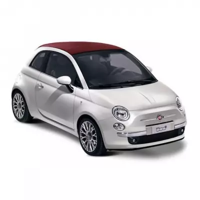 Fiat 500C &pi;&rho;&omicron;&sigmaf; &epsilon;&nu;&omicron;&iota;&kappa;ί&alpha;&sigma;&eta; &sigma;&tau;&eta;&nu; &Epsilon;&lambda;&lambda;ά&delta;&alpha;