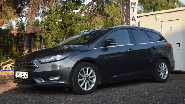 Ford Focus &pi;&rho;&omicron;&sigmaf; &epsilon;&nu;&omicron;&iota;&kappa;ί&alpha;&sigma;&eta; &sigma;&tau;&eta; &Rho;&alpha;&phi;ή&nu;&alpha;