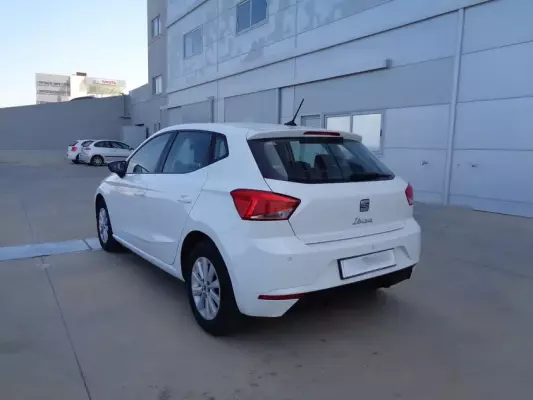 Seat Ibiza &pi;&rho;&omicron;&sigmaf; &epsilon;&nu;&omicron;&iota;&kappa;ί&alpha;&sigma;&eta; &sigma;&tau;&alpha; &Chi;&alpha;&nu;&iota;ά