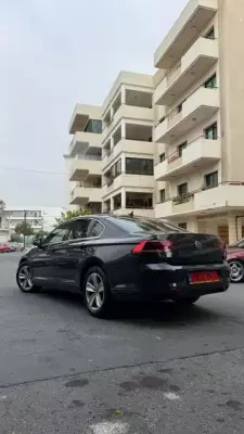Volkswagen Passat &pi;&rho;&omicron;&sigmaf; &epsilon;&nu;&omicron;&iota;&kappa;ί&alpha;&sigma;&eta; &sigma;&tau;&eta;&nu; &Epsilon;&pi;&iota;&sigma;&kappa;&omicron;&pi;ή