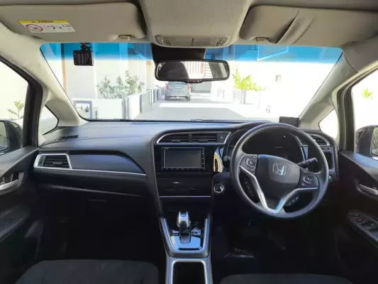 Honda Shuttle &pi;&rho;&omicron;&sigmaf; &epsilon;&nu;&omicron;&iota;&kappa;ί&alpha;&sigma;&eta; &sigma;&tau;&eta;&nu; &Epsilon;&lambda;&lambda;ά&delta;&alpha;