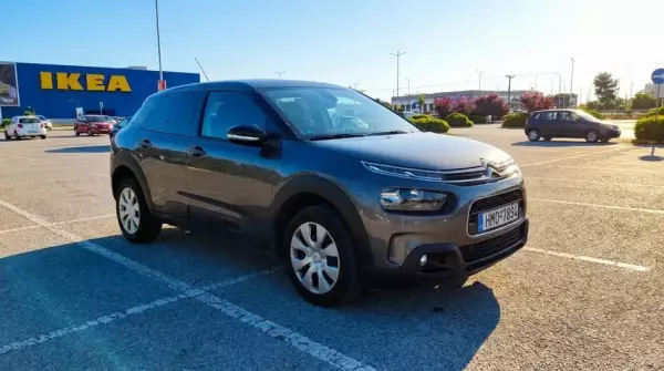 Citroen C4 Cactus &pi;&rho;&omicron;&sigmaf; &epsilon;&nu;&omicron;&iota;&kappa;ί&alpha;&sigma;&eta; &sigma;&tau;&eta;&nu; &Alpha;&sigma;&pi;&rho;&omicron;&beta;ά&lambda;&tau;&alpha;