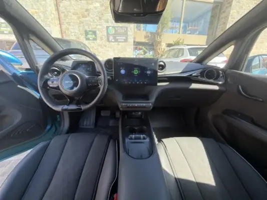 BYD Dolphin &pi;&rho;&omicron;&sigmaf; &epsilon;&nu;&omicron;&iota;&kappa;ί&alpha;&sigma;&eta; &sigma;&tau;&eta;&nu; &Epsilon;&lambda;&lambda;ά&delta;&alpha;