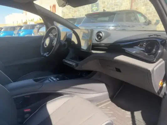 BYD Dolphin &pi;&rho;&omicron;&sigmaf; &epsilon;&nu;&omicron;&iota;&kappa;ί&alpha;&sigma;&eta; &sigma;&tau;&eta;&nu; &Epsilon;&lambda;&lambda;ά&delta;&alpha;